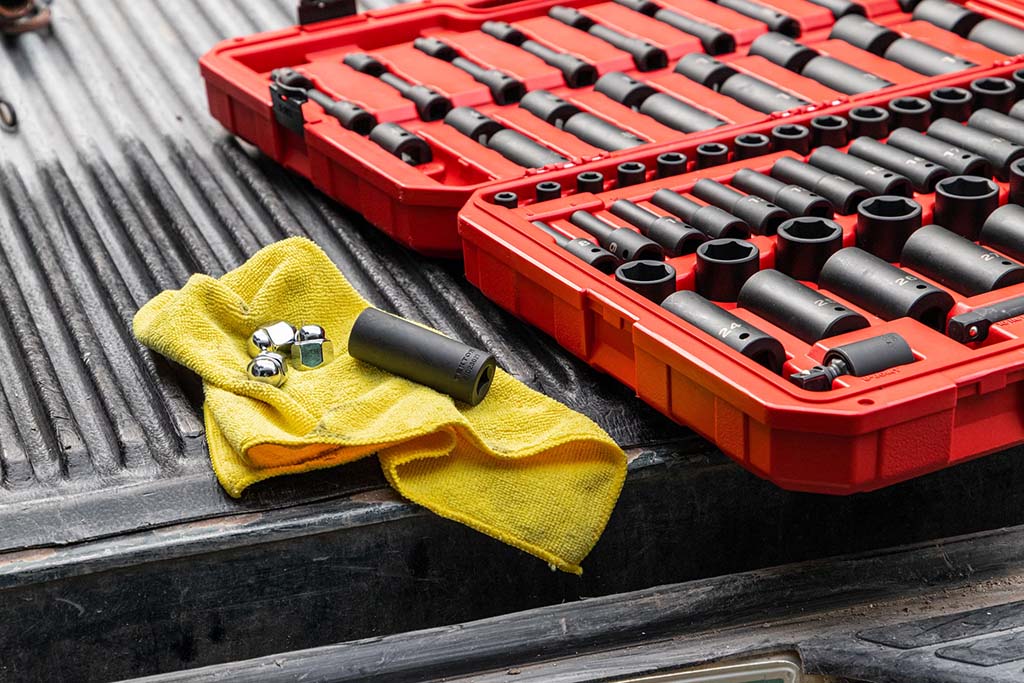 Evaluating Tool Storage Options: Tool Carts VS Tool Boxes