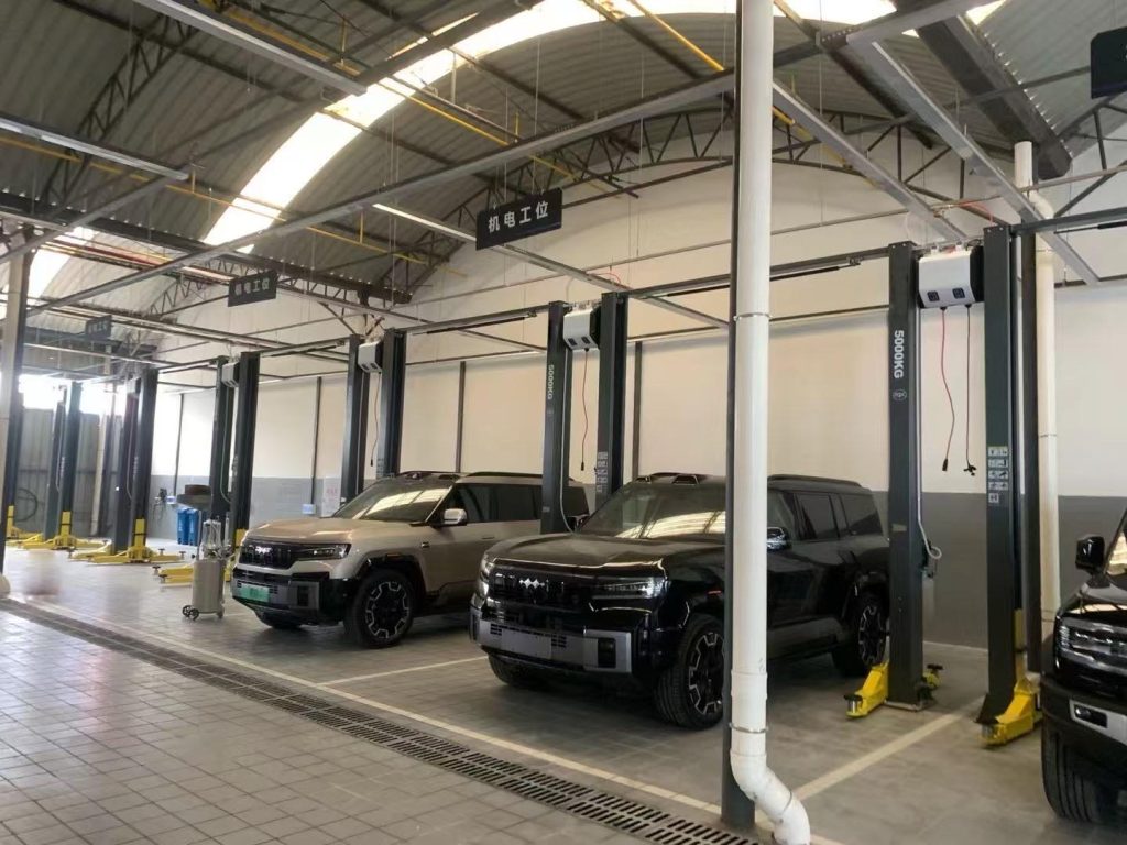 Two Post Car Lift for Garage