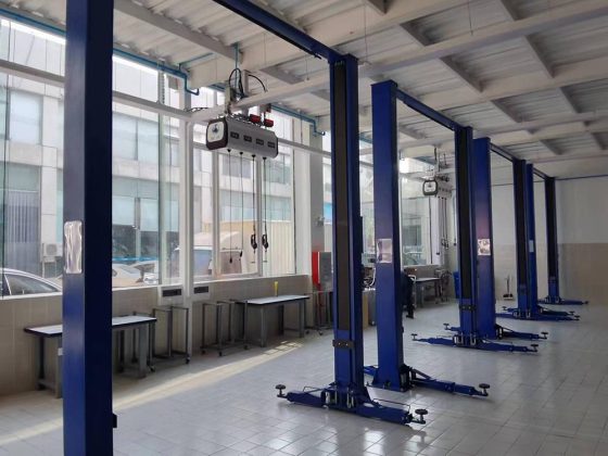 Which One Is Better for Garage: Two-Post Lift, Four-Post Lift, or Scissor Lift?